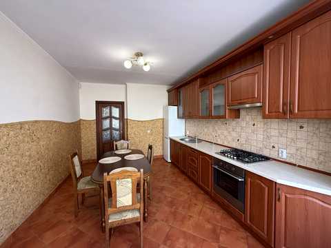 квартира за адресою Плугова вул., 4-А