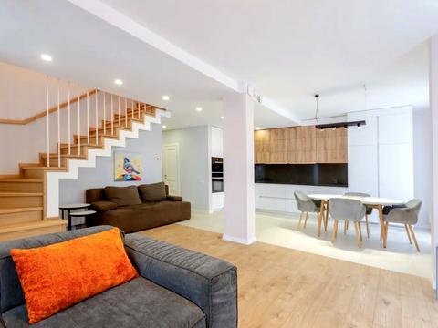 квартира за адресою Регенераторна вул., 4 к11
