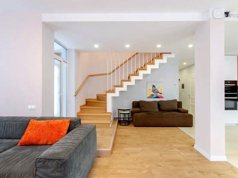 квартира за адресою Регенераторна вул., 4 к11