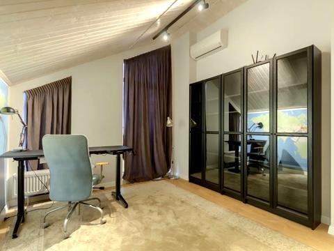 квартира за адресою Регенераторна вул., 4 к11
