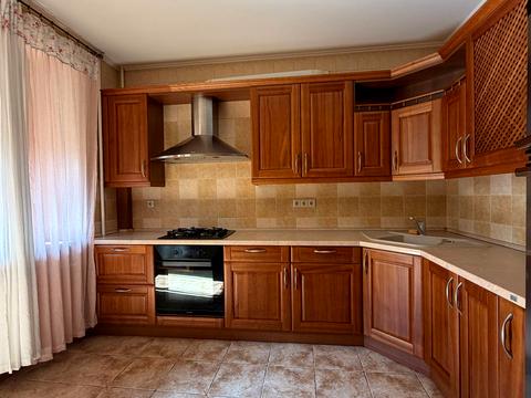 квартира за адресою Тополина вул., 24