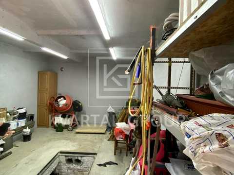 паркомісце за адресою Авіаконструктора Антонова вул., 11