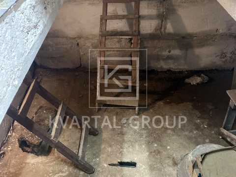 паркомісце за адресою Авіаконструктора Антонова вул., 11