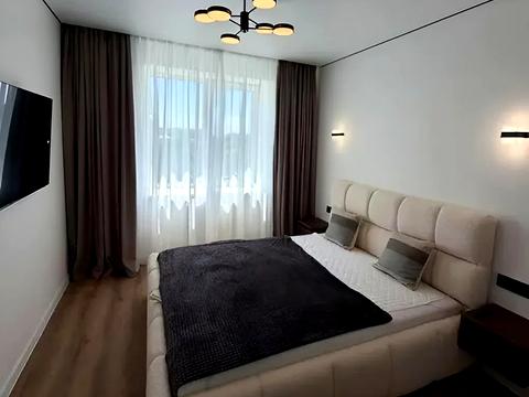 квартира по адресу Черновола ул., 123-А