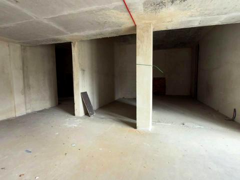 комерційна за адресою Миколи Гулака вул., 4