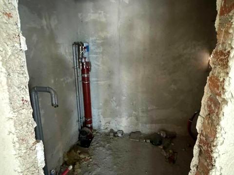 комерційна за адресою Миколи Гулака вул., 4