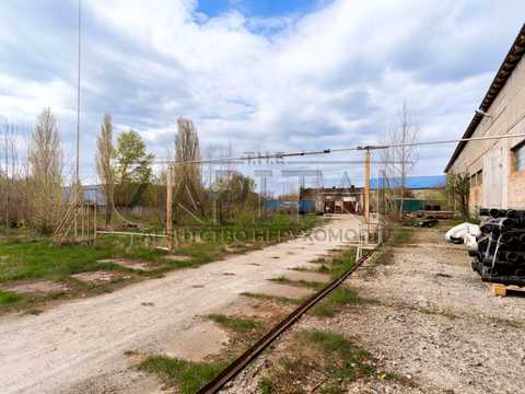 комерційна за адресою Торф'яна, 28