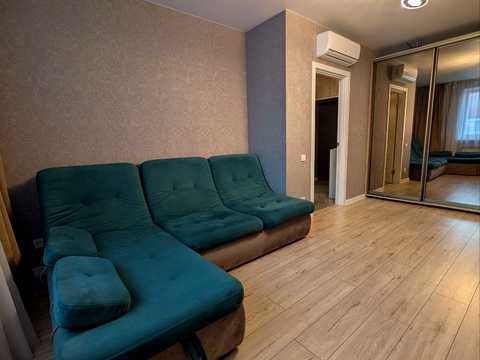 квартира за адресою Драгоманова вул., 8