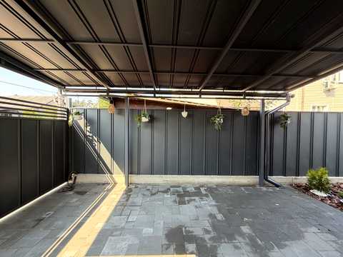 будинок за адресою Миколи Вінграновського вул. (1 Травня), 24а