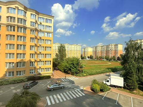 квартира за адресою Андрія Малишка вул. (Льва Толстого), 84