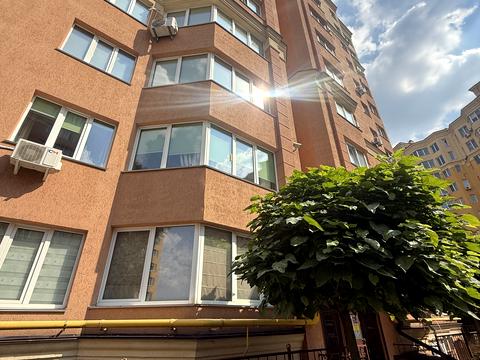 квартира за адресою Андрія Малишка вул. (Льва Толстого), 84