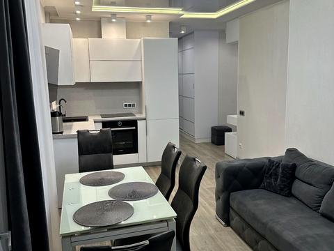квартира за адресою Соборності просп. (Возз'єднання), 17 к2