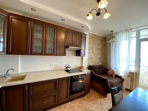 квартира за адресою Івана Крамського вул., 9