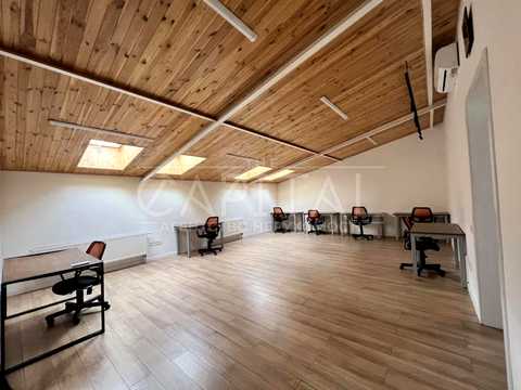 коммерческая по адресу Михаила Максимовича ул. (Онуфрія Трутенка), 26-В