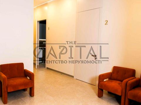 комерційна за адресою Оболонський просп., 6