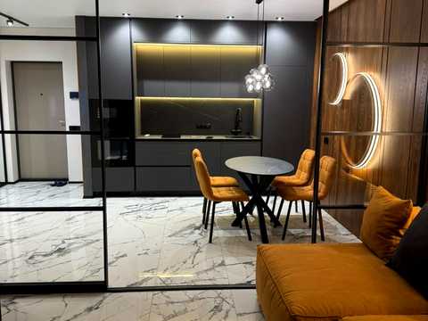 квартира за адресою Причальна вул., 10