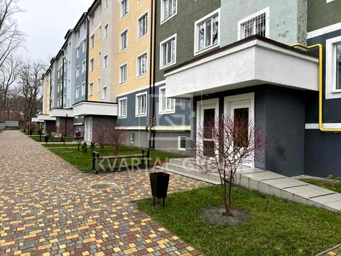комерційна за адресою Білокур вул. (Курська), 2В