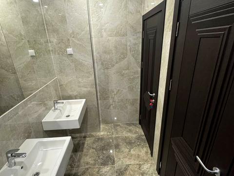 комерційна за адресою Італійський бульв., 1г