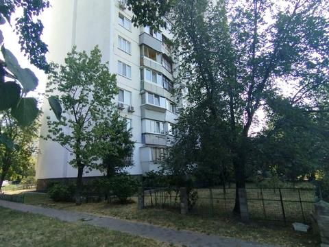 квартира за адресою Райдужна вул., 11