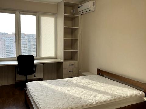квартира по адресу Ревуцкого ул., 54-Б