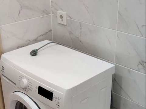 квартира за адресою Юнацька вул., 8