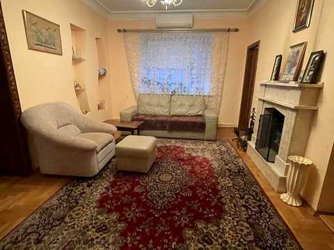 будинок за адресою Братів Бачинських вул. (Радищева), 37