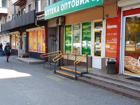 комерційна за адресою Дорогожицька вул., 13