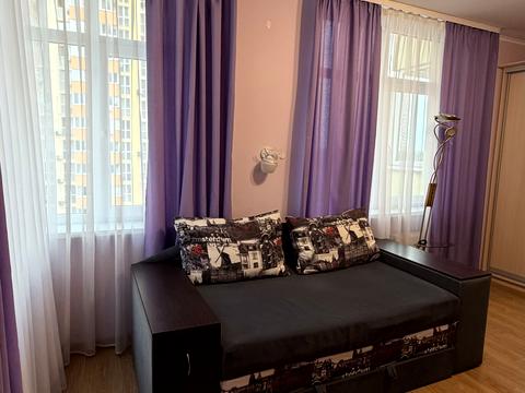 квартира за адресою Сім'ї Кульженків вул. (Петра Дегтяренка), 31-Б