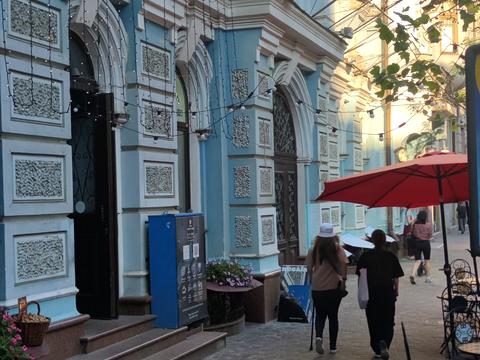 комерційна за адресою Ярославів Вал вул., 16
