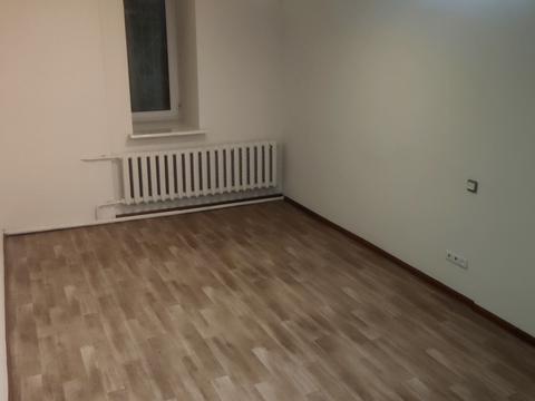 комерційна за адресою Ярославів Вал вул., 16