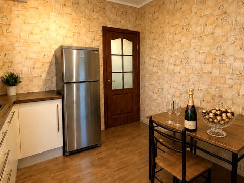 квартира за адресою Софії Русової вул., 3