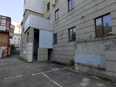 комерційна за адресою Дніпро, Мечникова вул., 18