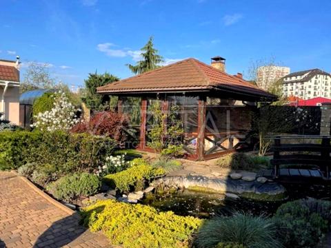 коммерческая по адресу Григорія Гуляницького ул., 32А