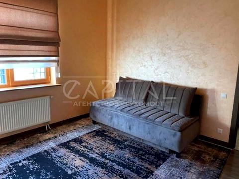 коммерческая по адресу Григорія Гуляницького ул., 32А