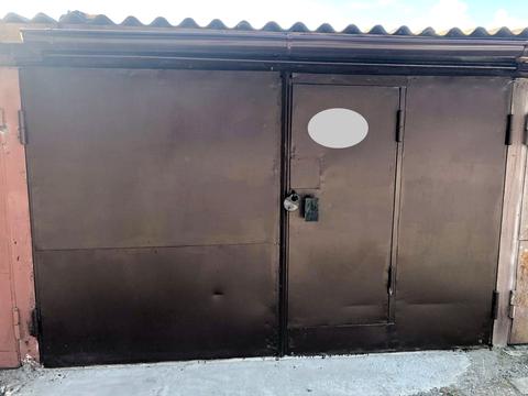 паркомісце за адресою Валентинівська вул. (Блюхера), 2