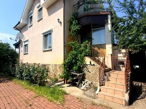 будинок за адресою Спортивна вул.