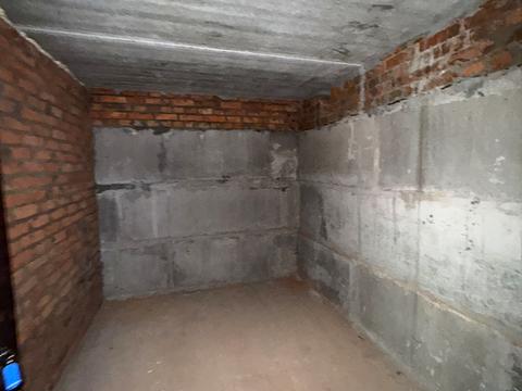 комерційна за адресою Лесі Українки бульв., 18-Б