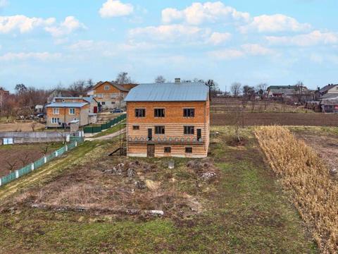 дом по адресу Центральна ул.