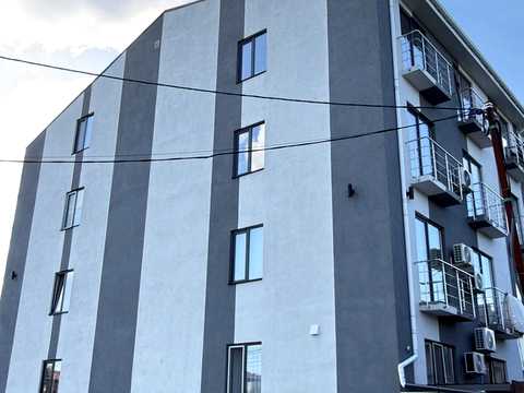 комерційна за адресою Осіння вул., 71