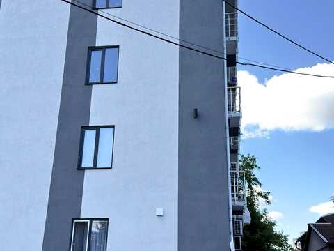 комерційна за адресою Осіння вул., 71