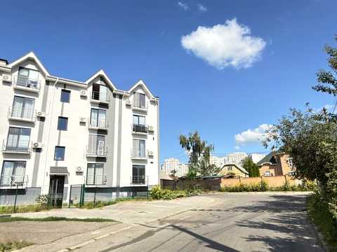 комерційна за адресою Осіння вул., 71