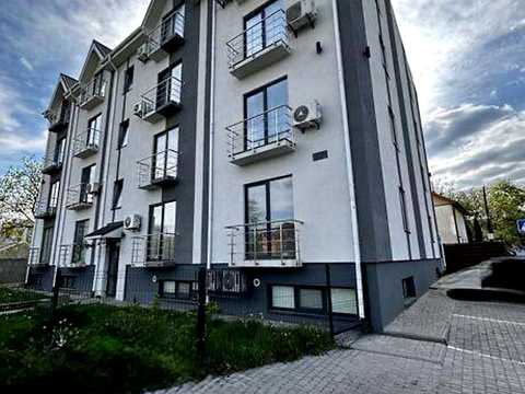 комерційна за адресою Осіння вул., 71