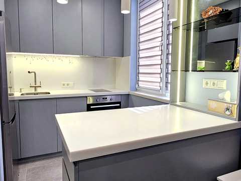 квартира за адресою Салютна вул., 2к19