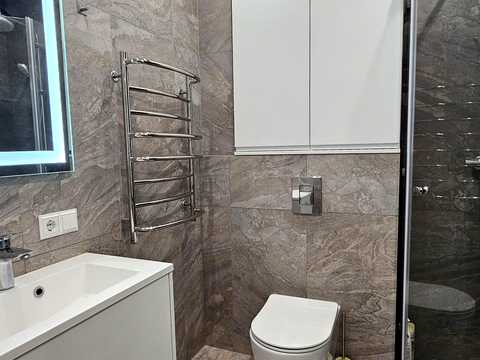квартира за адресою Салютна вул., 2к19