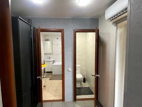 будинок за адресою Дмитра Коцюбайла вул., 45