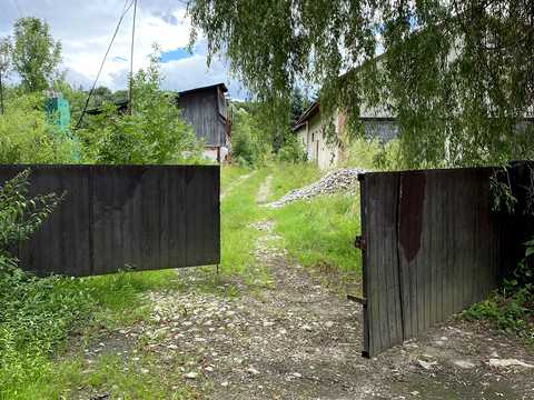 коммерческая по адресу Добровольців ул. (Комарова), 22