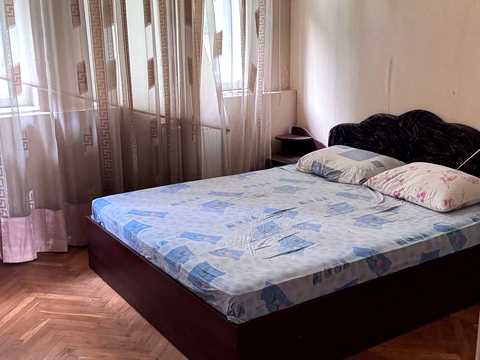 коммерческая по адресу Добровольців ул. (Комарова), 22