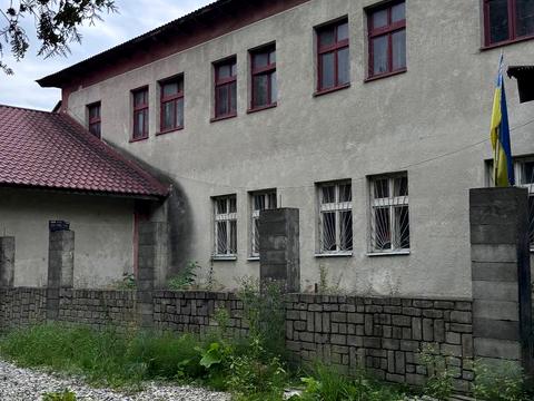 коммерческая по адресу Добровольців ул. (Комарова), 22