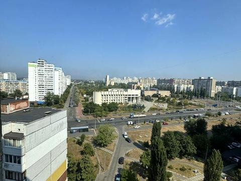квартира за адресою Червоної Калини просп. (Володимира Маяковського), 12-Б