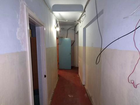 комерційна за адресою Шахтарської Слави пл. (Дзержинського), 1
